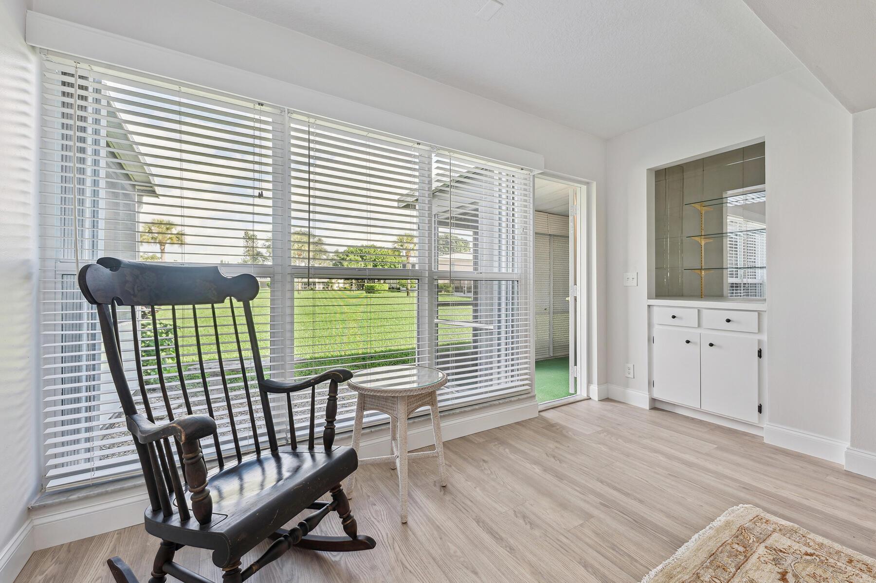 PINES OF DELRAY NORTH CON - Residential Lease
