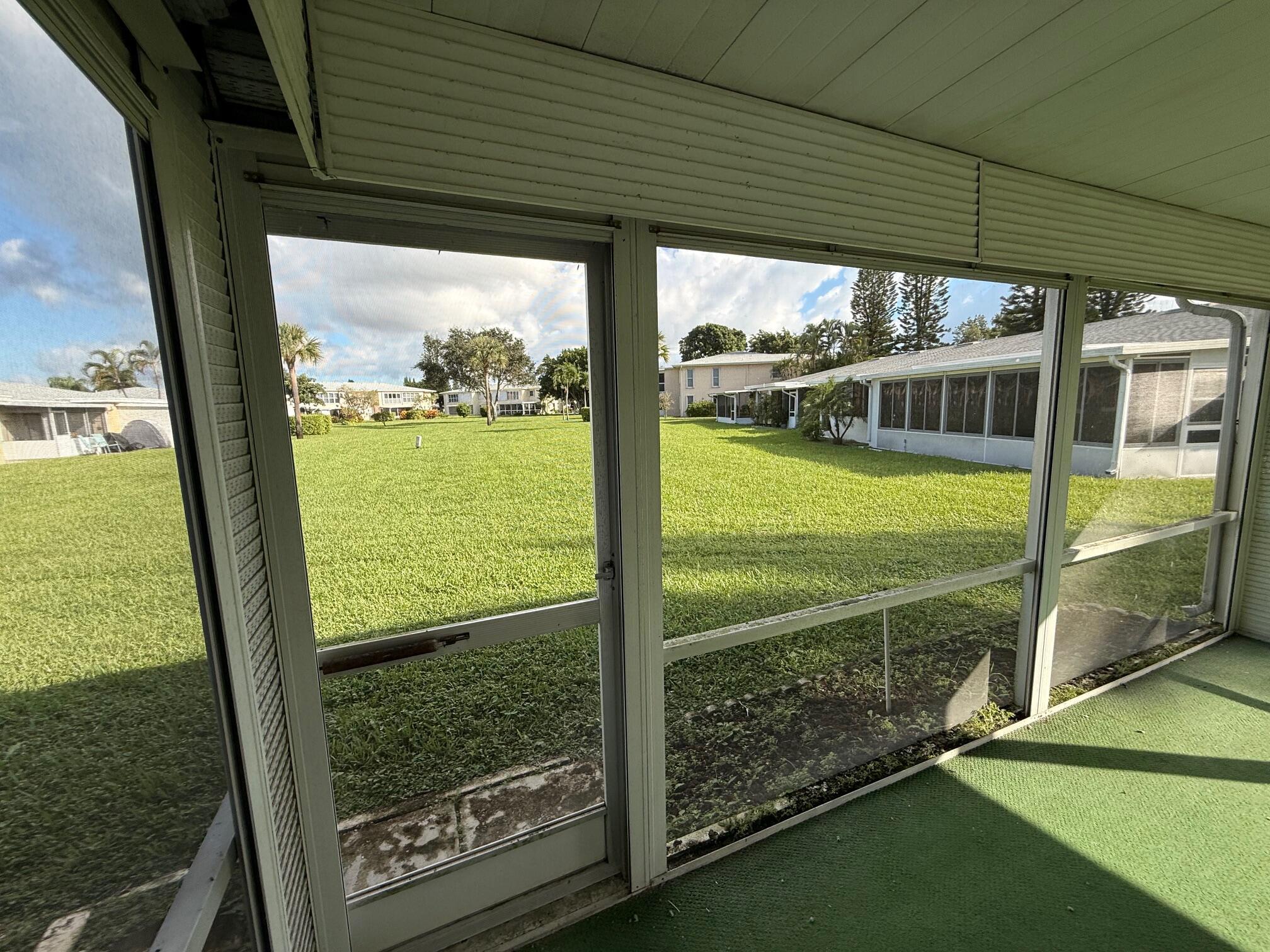 PINES OF DELRAY NORTH CON - Residential Lease