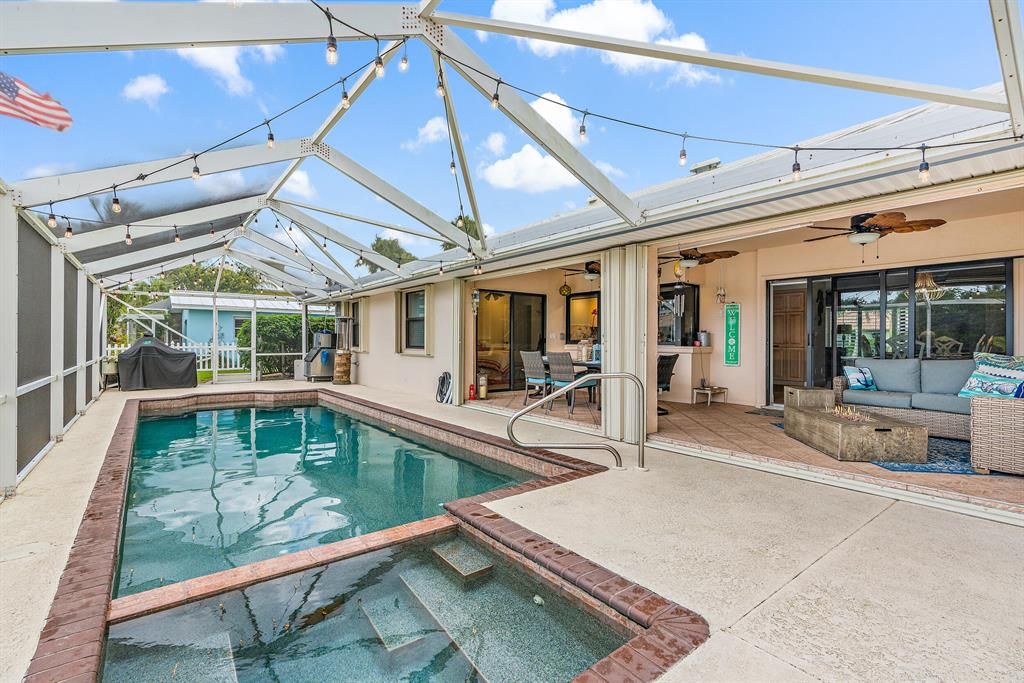 Photo of 8355 SE Palm Street, Hobe Sound, FL 33455 (MLS # R10699230)