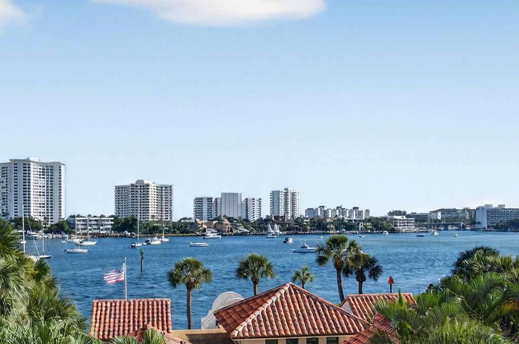 Photo of 140 SE 5th Avenue #448, Boca Raton, FL 33432 (MLS # R11158017)