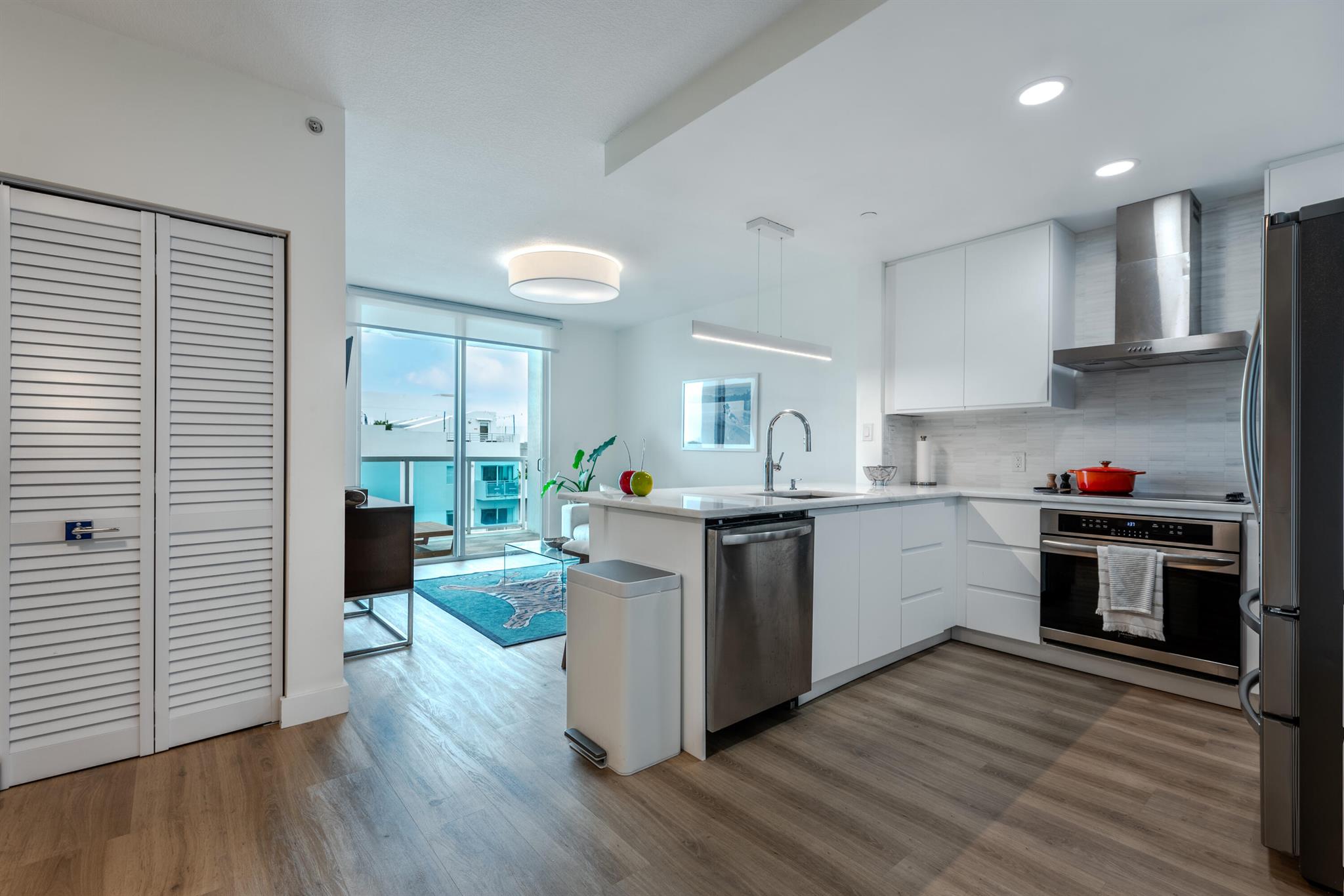 BRICKELL VIEW WEST CONDO - Residential Lease