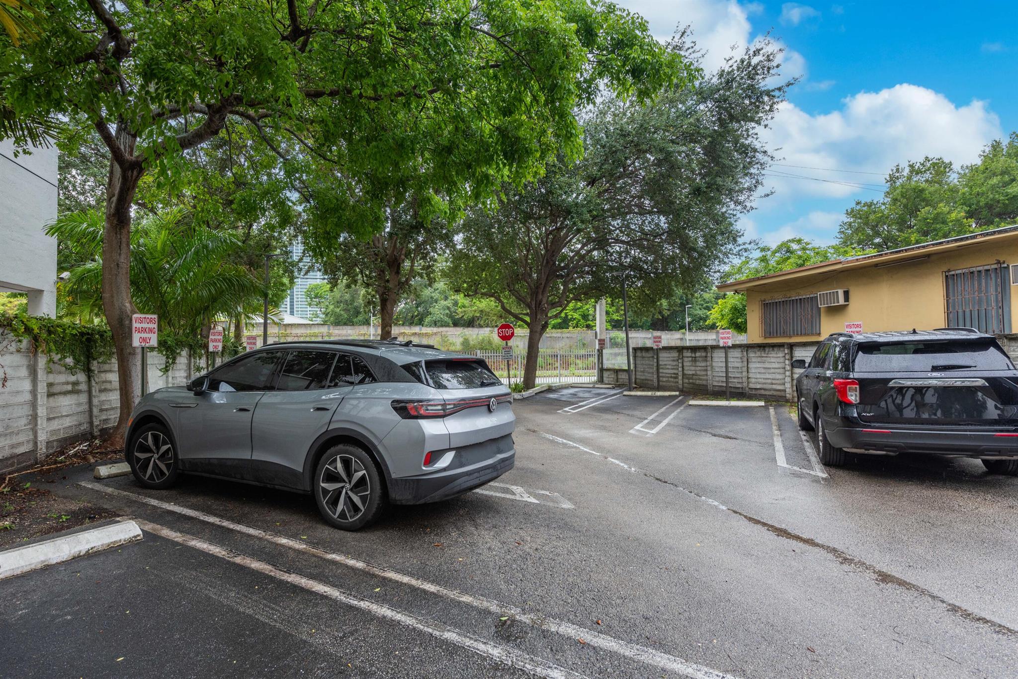 BRICKELL VIEW WEST CONDO - Residential Lease