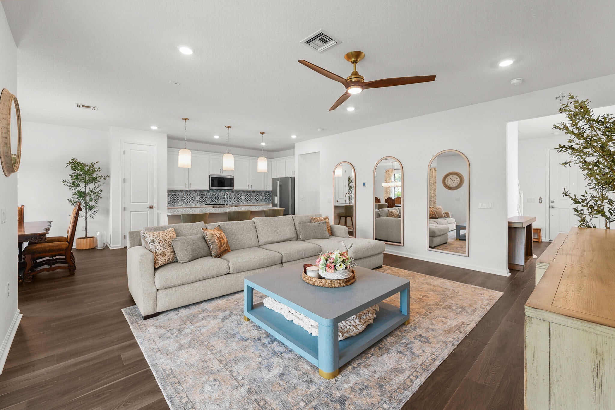 Properties 9625 Chora Tunel Way