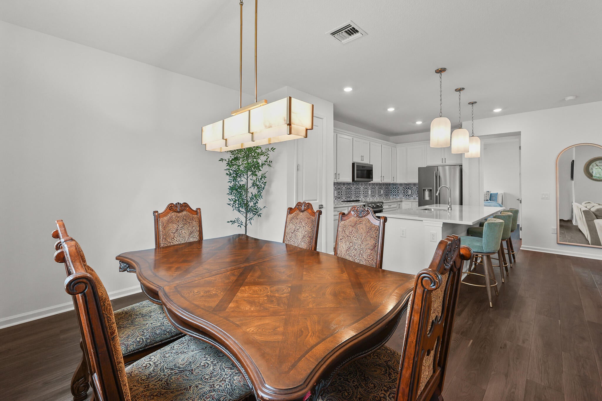 Properties 9625 Chora Tunel Way