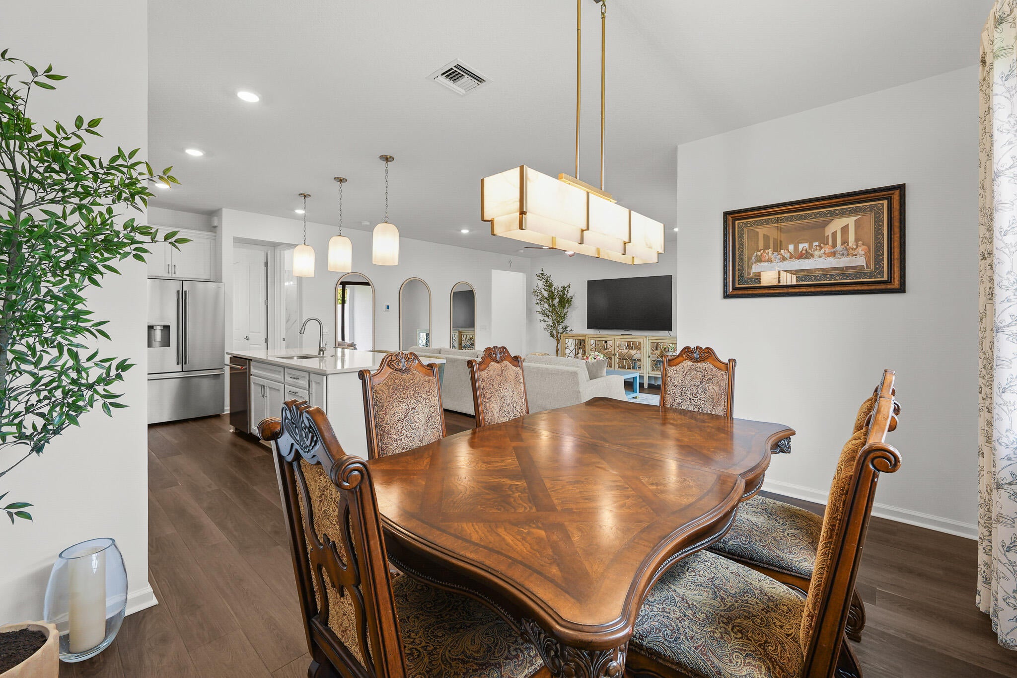 Properties 9625 Chora Tunel Way