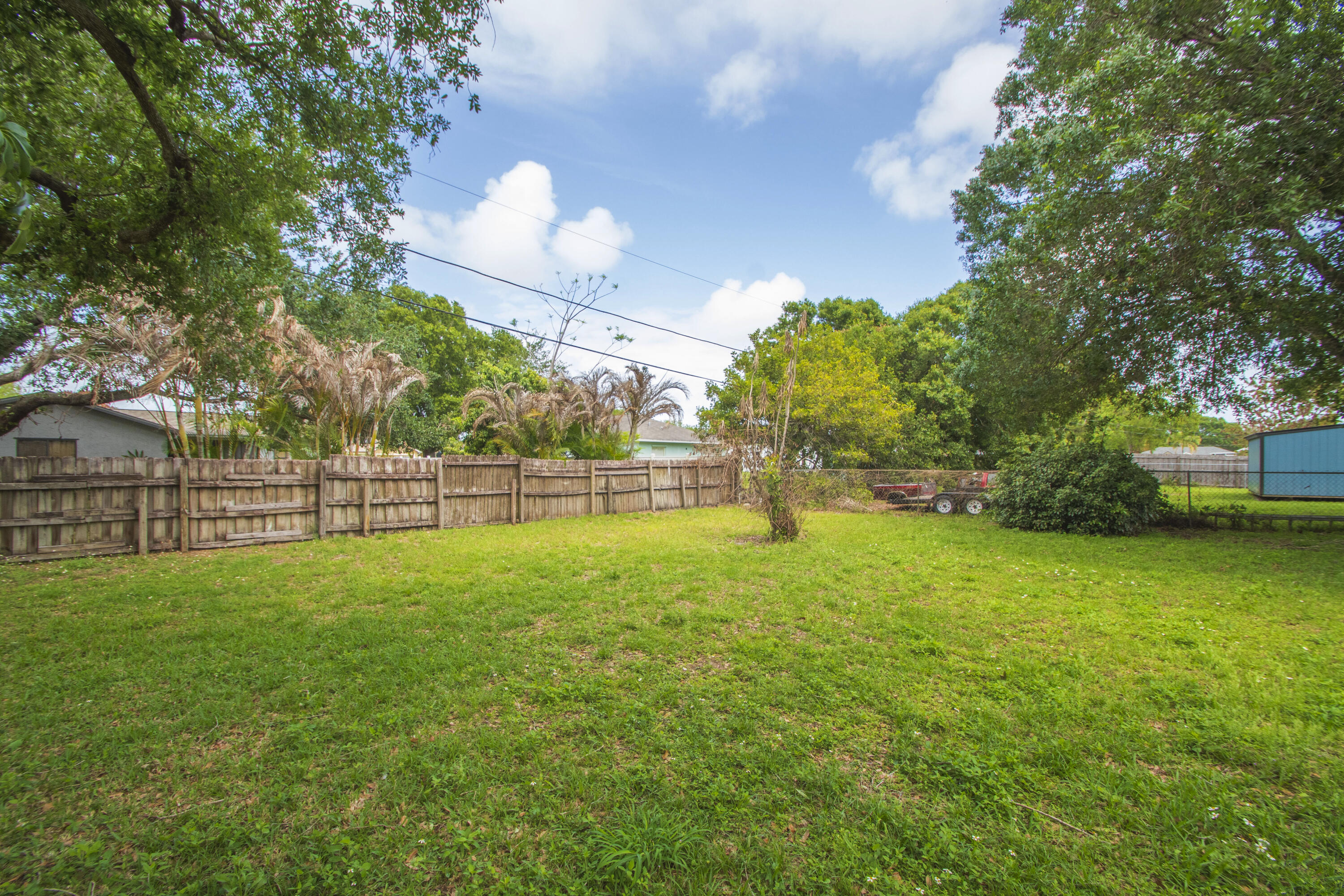 VERO BEACH HIGHLANDS UNIT 4 - Residential