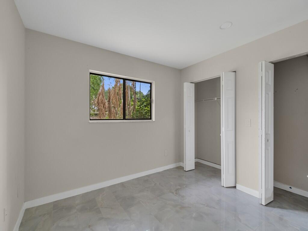 VERO BEACH HIGHLANDS UNIT 4 - Residential