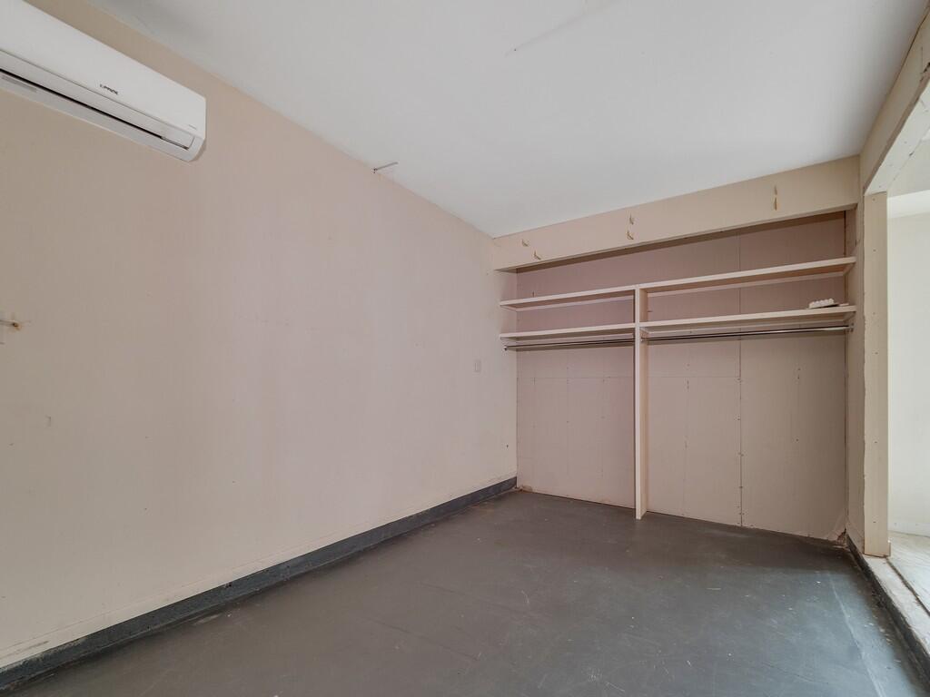 VERO BEACH HIGHLANDS UNIT 4 - Residential