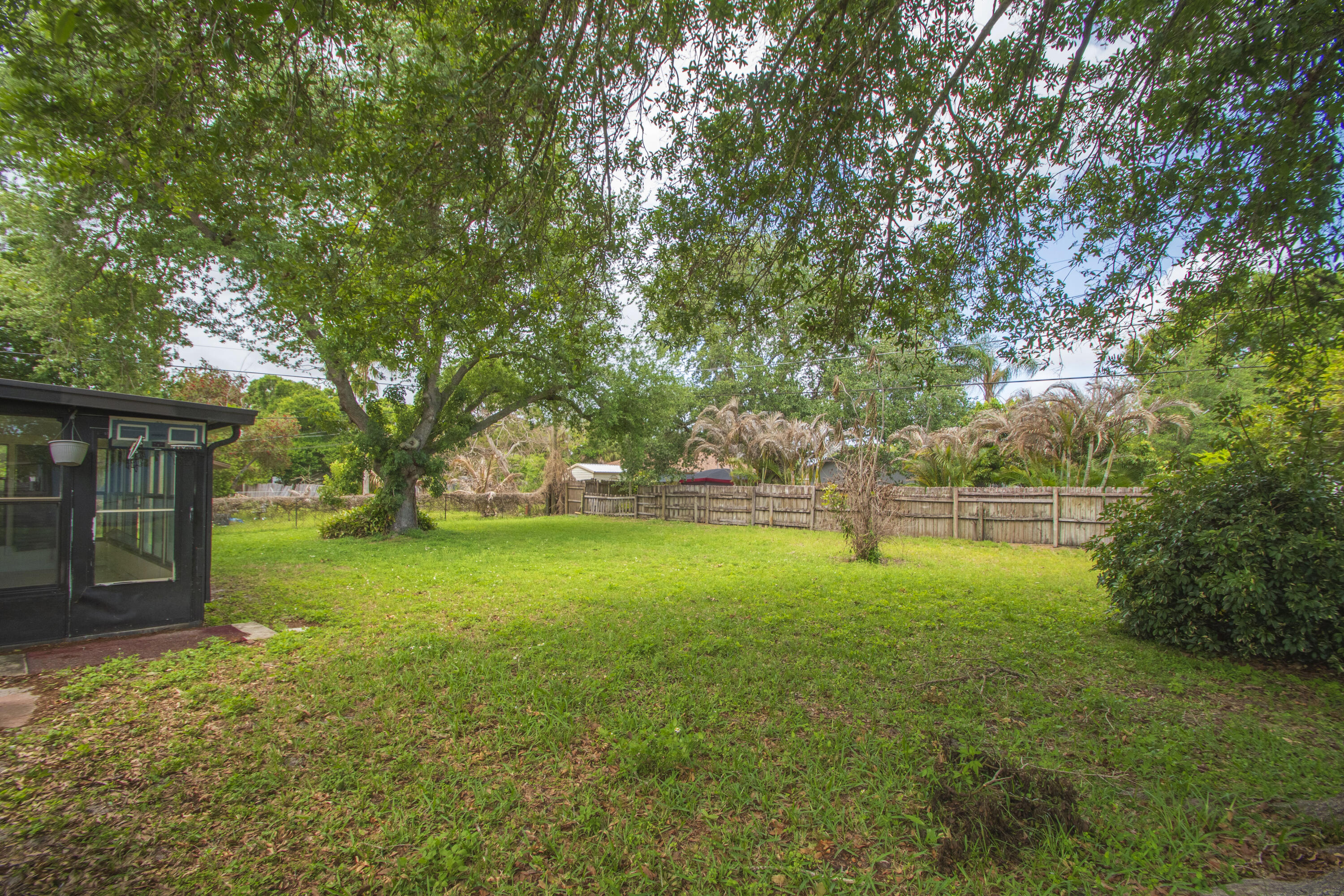 VERO BEACH HIGHLANDS UNIT 4 - Residential