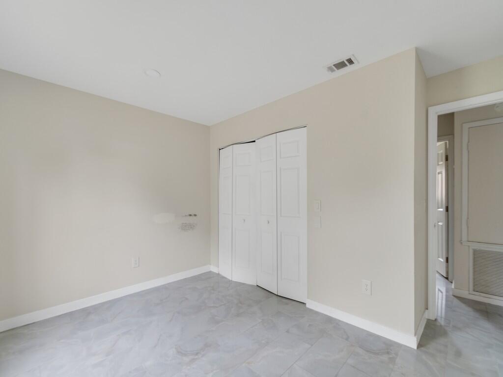 VERO BEACH HIGHLANDS UNIT 4 - Residential