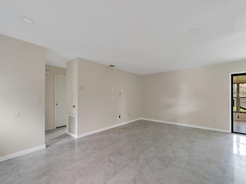 VERO BEACH HIGHLANDS UNIT 4 - Residential