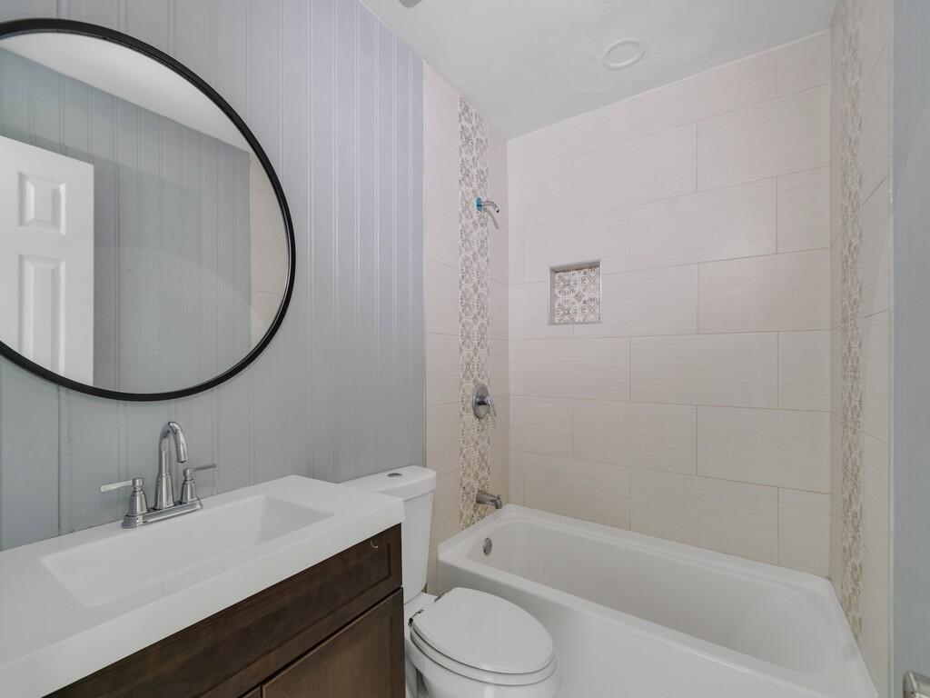 VERO BEACH HIGHLANDS UNIT 4 - Residential