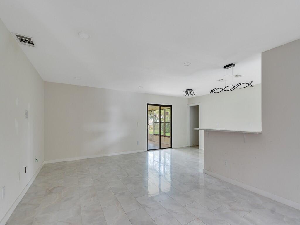 VERO BEACH HIGHLANDS UNIT 4 - Residential