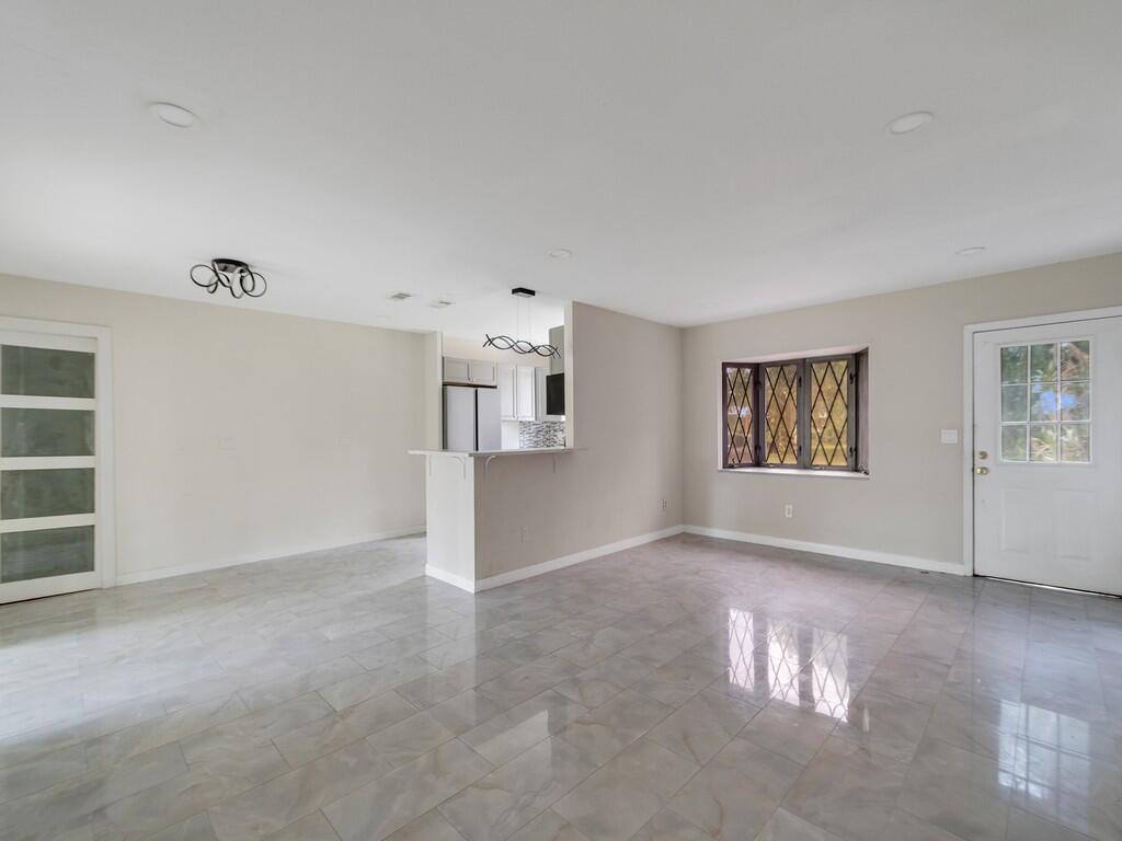 VERO BEACH HIGHLANDS UNIT 4 - Residential