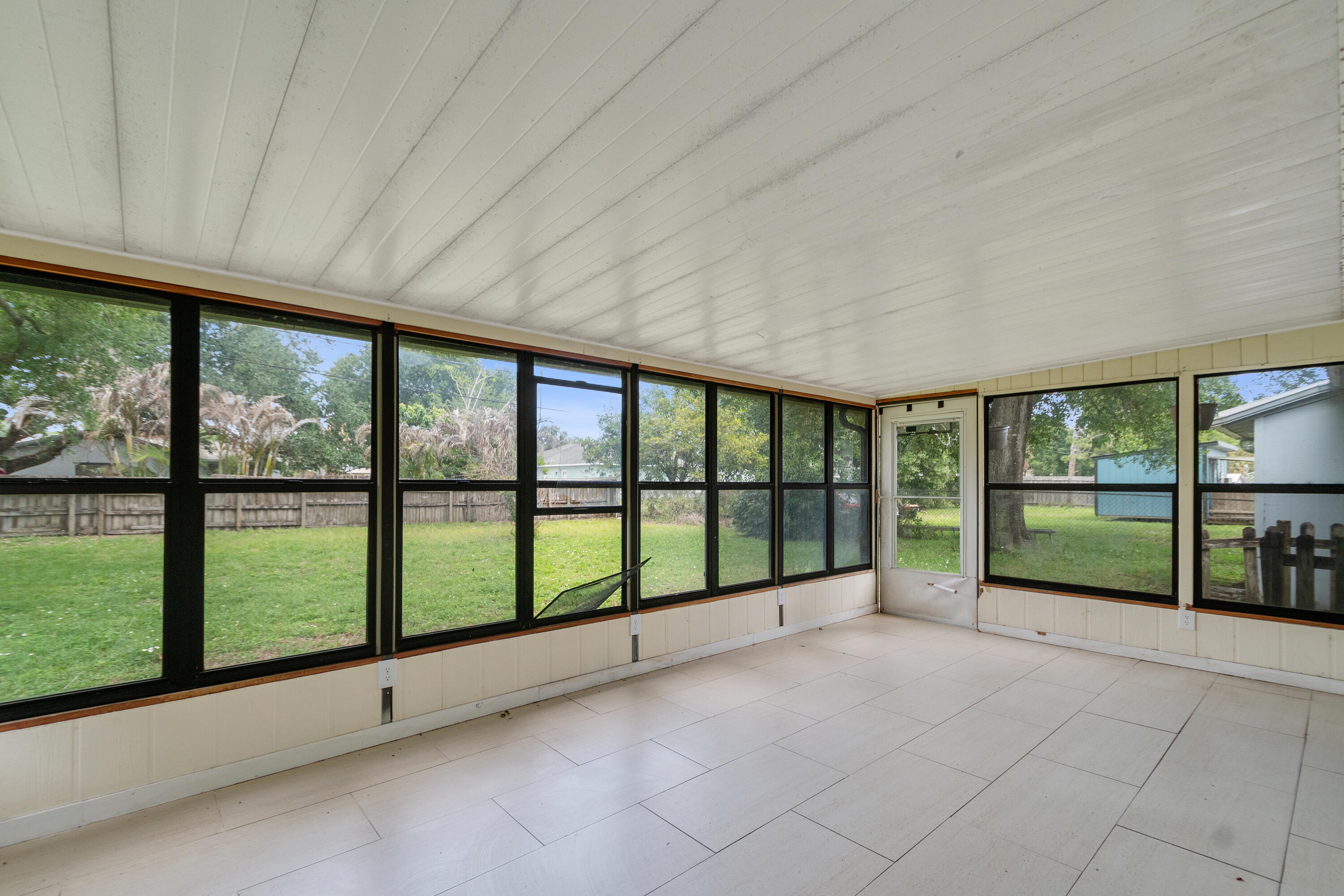 VERO BEACH HIGHLANDS UNIT 4 - Residential