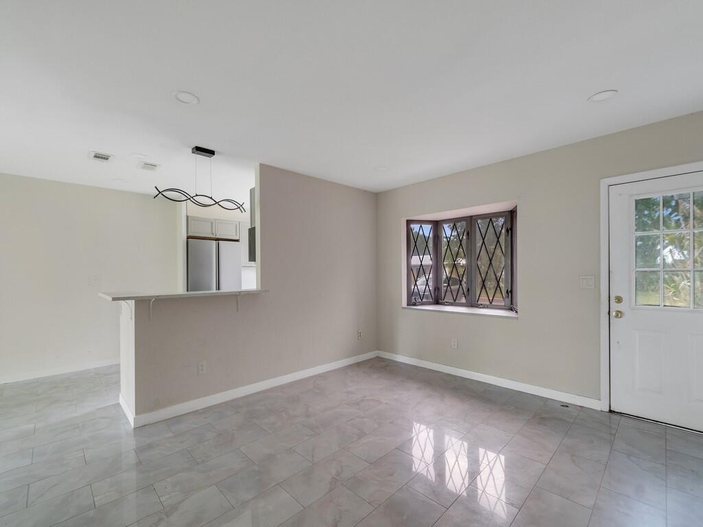 VERO BEACH HIGHLANDS UNIT 4 - Residential