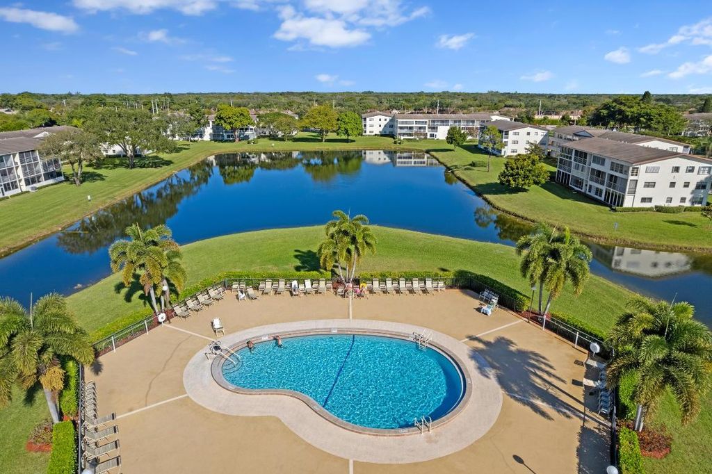 Photo of 581 Mansfield N Fld, Boca Raton, FL 33434 (MLS # R11152579)