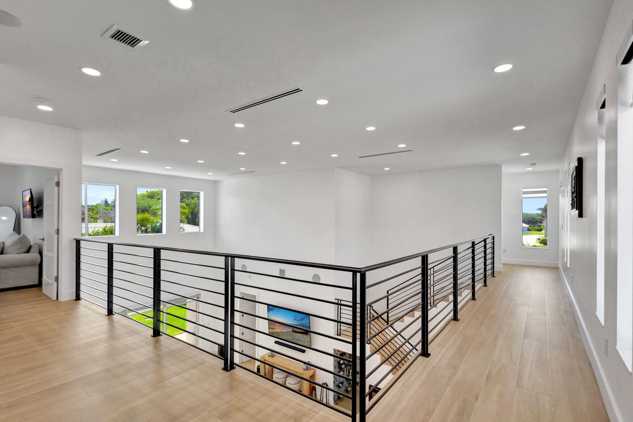 JUNO ISLES - Residential