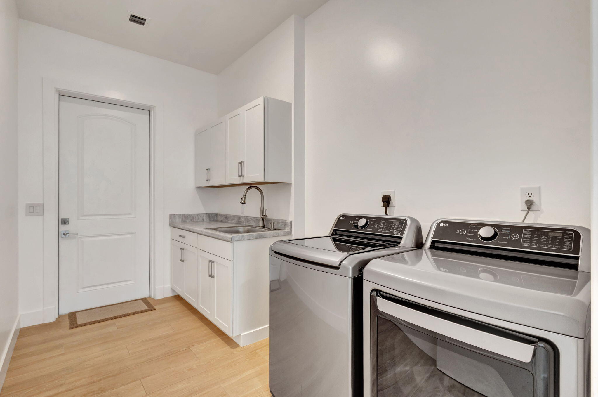 JUNO ISLES - Residential