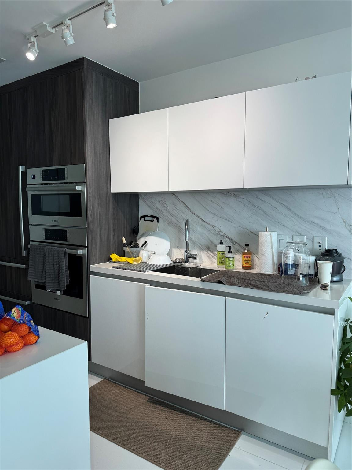 Paramount miami worldcent - Residential