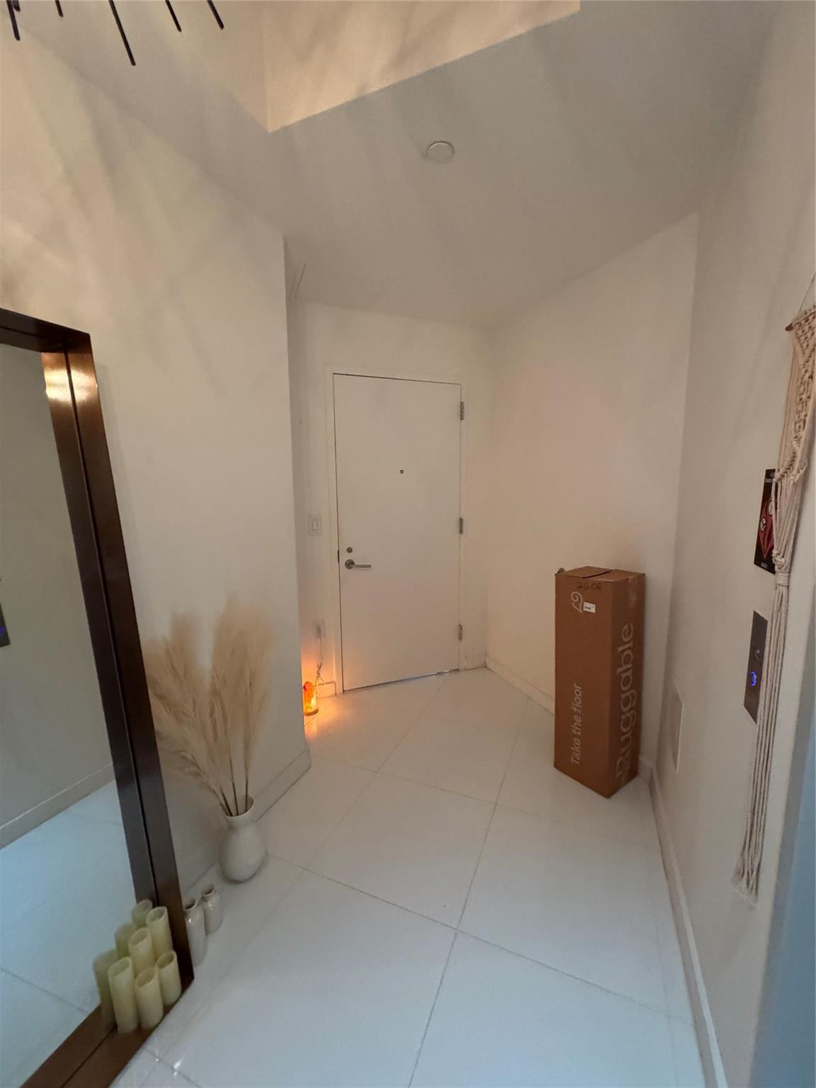 Paramount miami worldcent - Residential