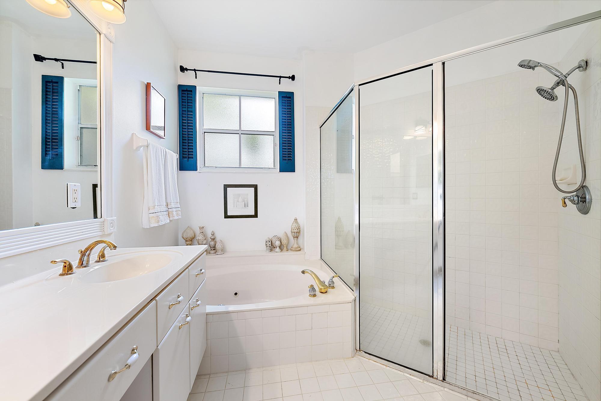 IBIS GOLF AND COUNTRY CLU - Residential