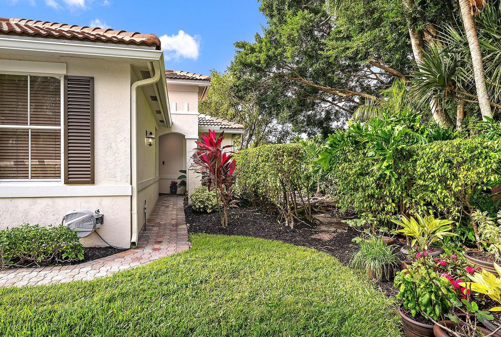 Photo of 8205 Sandpiper Way, West Palm Beach, FL 33412 (MLS # R11148049)