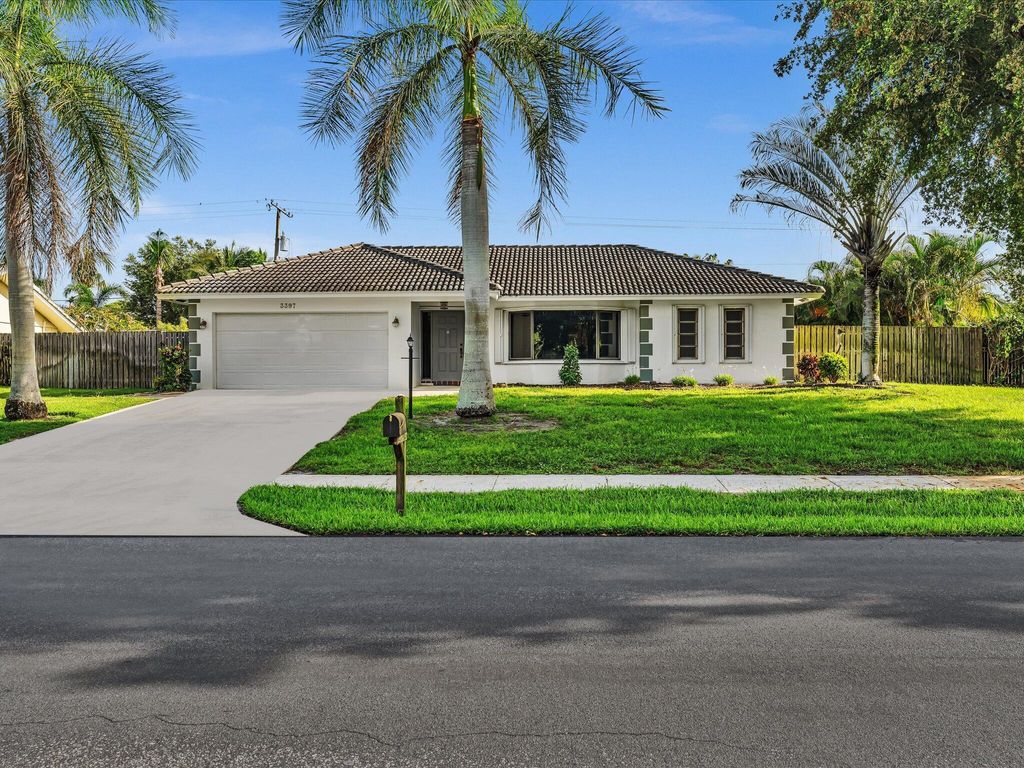 Photo of 3397 Lakeview Boulevard, Delray Beach, FL 33445 (MLS # R11100192)