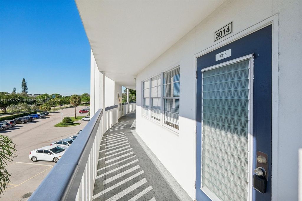 Photo of 3014 Oakridge A #3014, Deerfield Beach, FL 33442 (MLS # F10531840)
