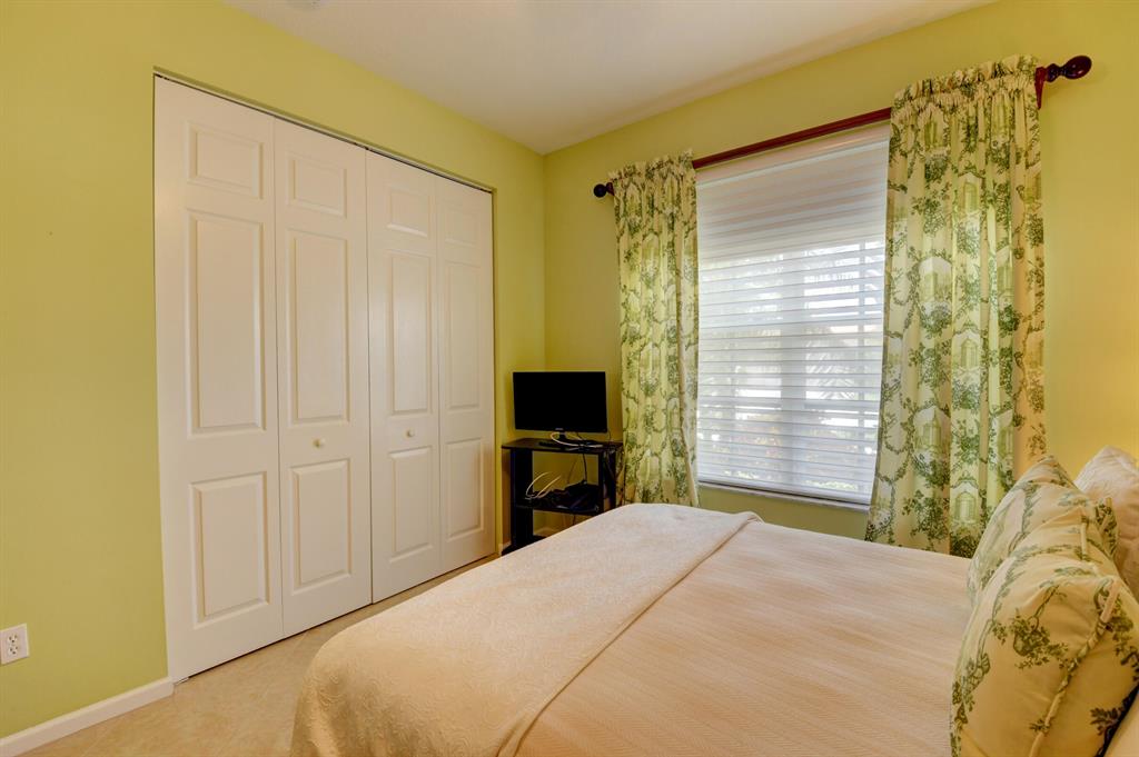 VALENCIA PALMS 2 - Residential