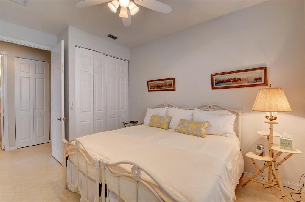 VALENCIA PALMS 2 - Residential