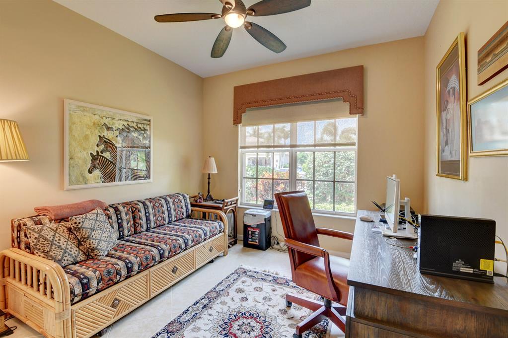 VALENCIA PALMS 2 - Residential