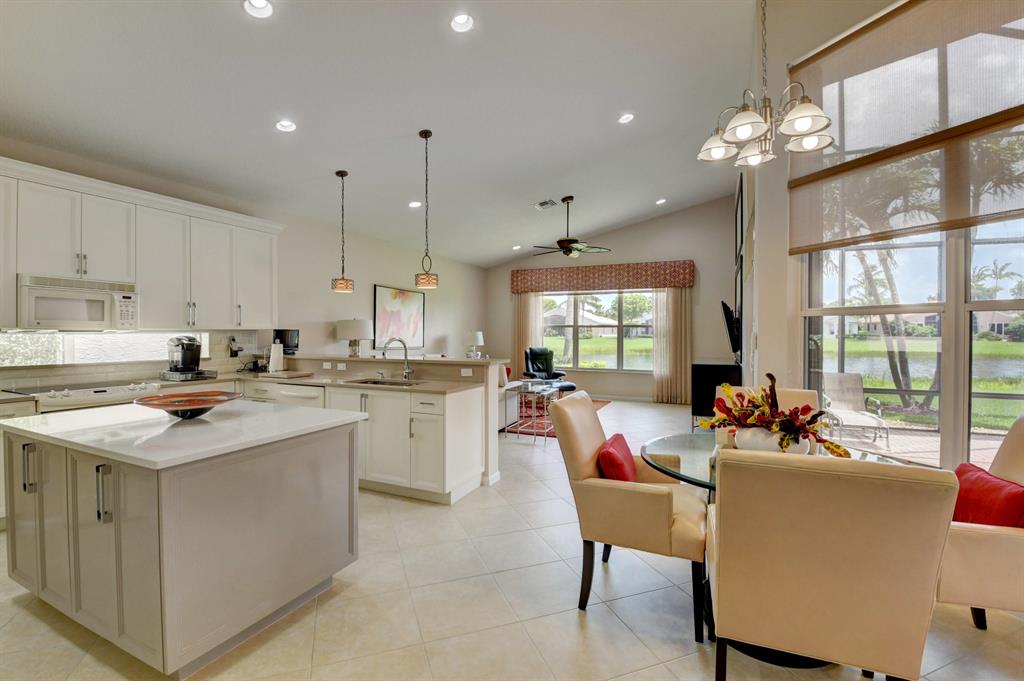 VALENCIA PALMS 2 - Residential