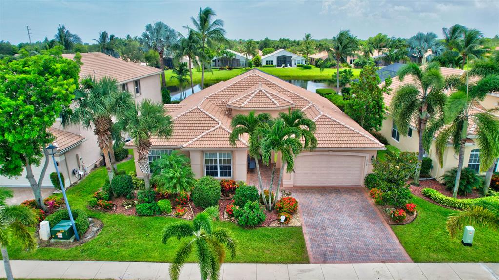 VALENCIA PALMS 2 - Residential