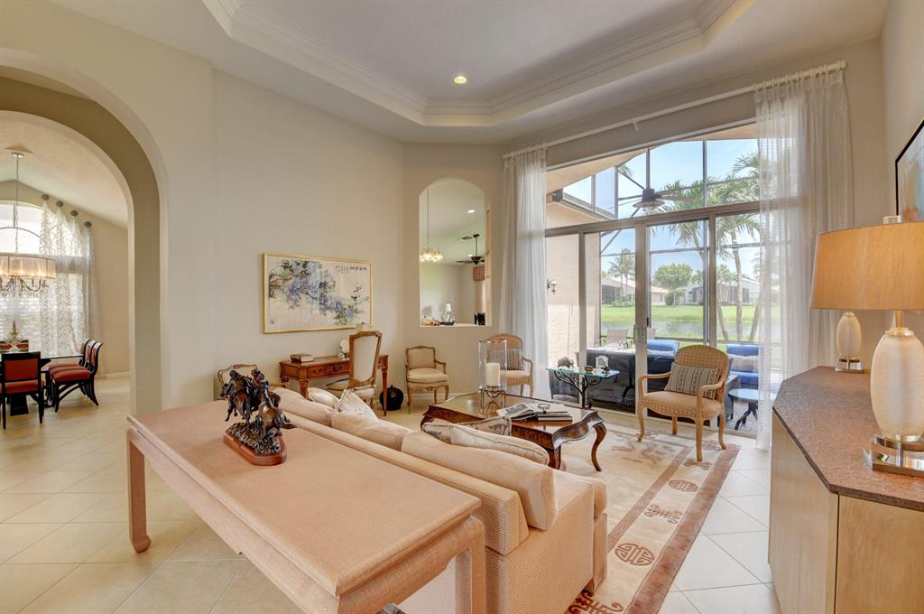 VALENCIA PALMS 2 - Residential