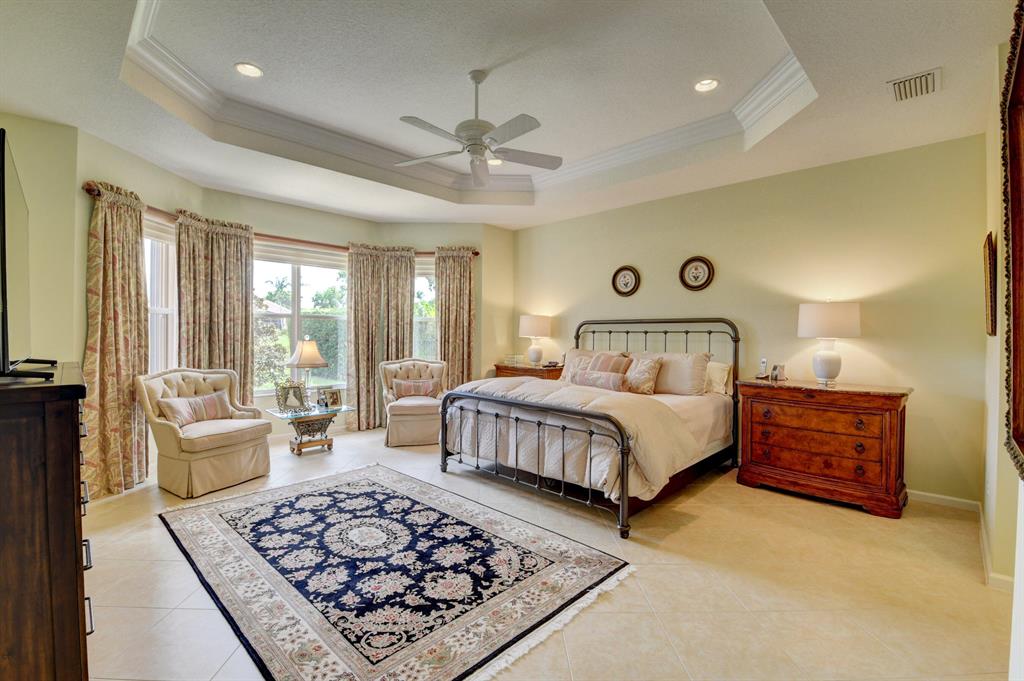 VALENCIA PALMS 2 - Residential