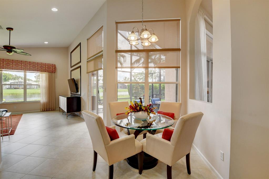 VALENCIA PALMS 2 - Residential