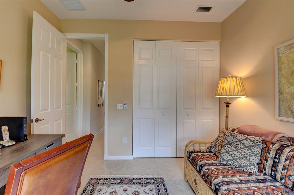 VALENCIA PALMS 2 - Residential