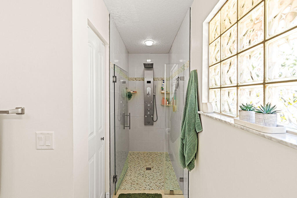 PINE TERRACE - Residential