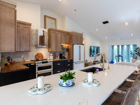 GOLF COLONY - Residential