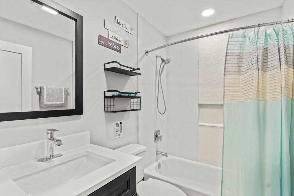 SEBASTIAN HIGHLANDS UNIT - Residential