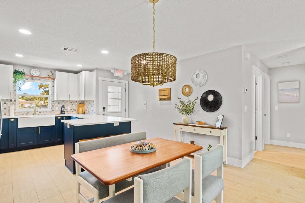 SEBASTIAN HIGHLANDS UNIT - Residential