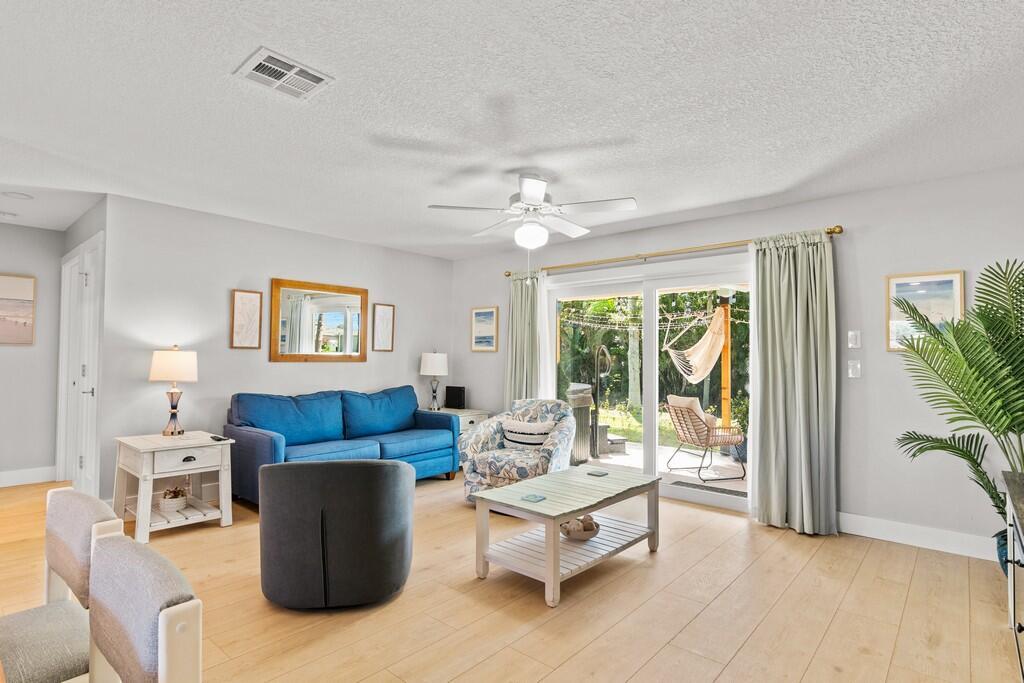 SEBASTIAN HIGHLANDS UNIT - Residential