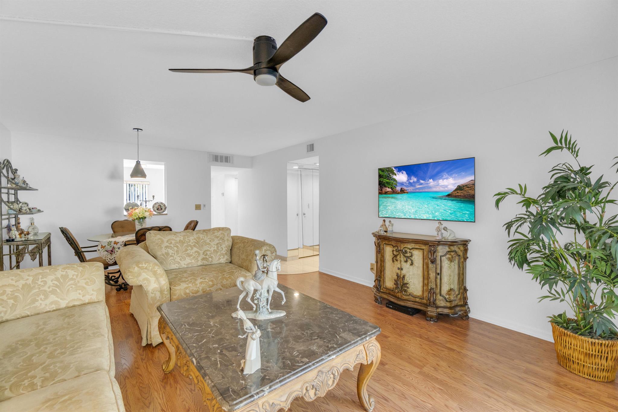 HUNTINGTON LAKES SEC FOUR - Residential