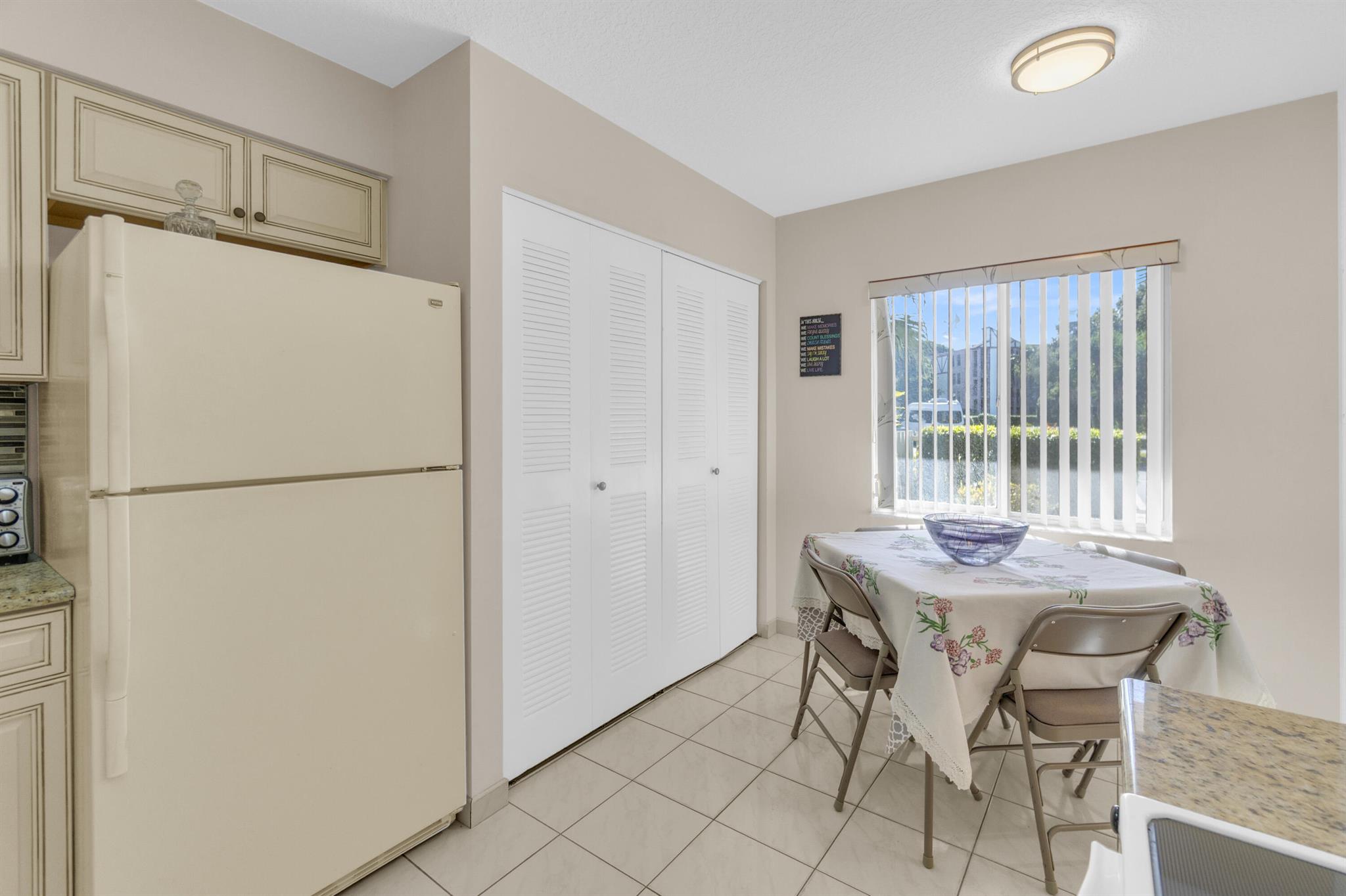 HUNTINGTON LAKES SEC FOUR - Residential