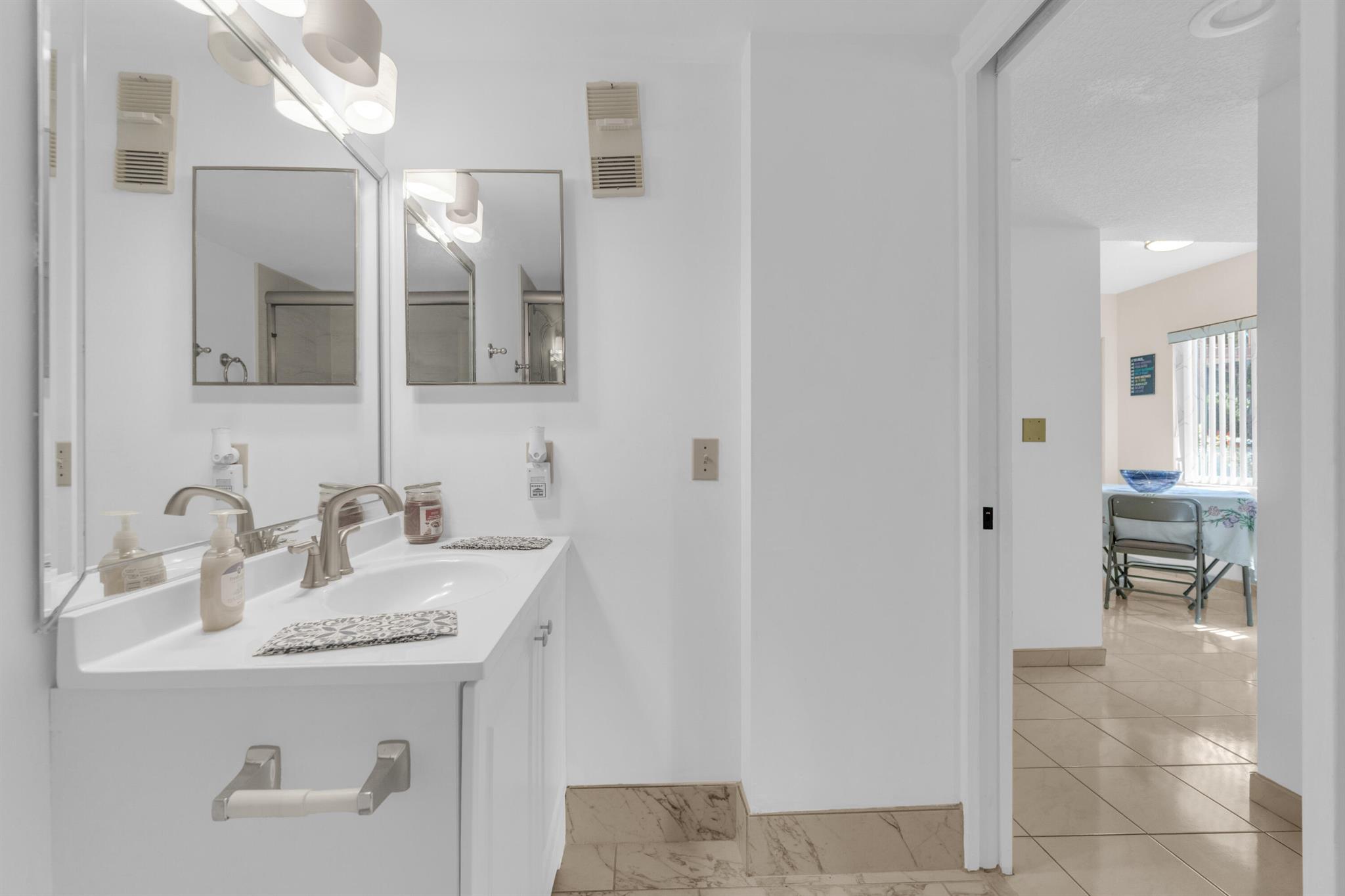 HUNTINGTON LAKES SEC FOUR - Residential