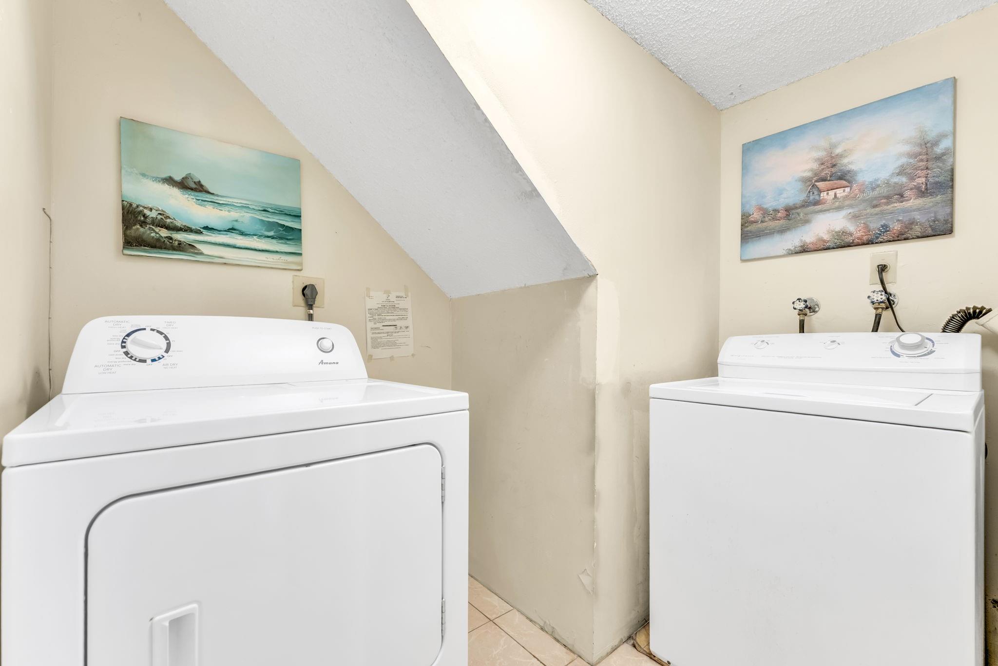 LAGO WEST CLUSTER HOMES - Residential