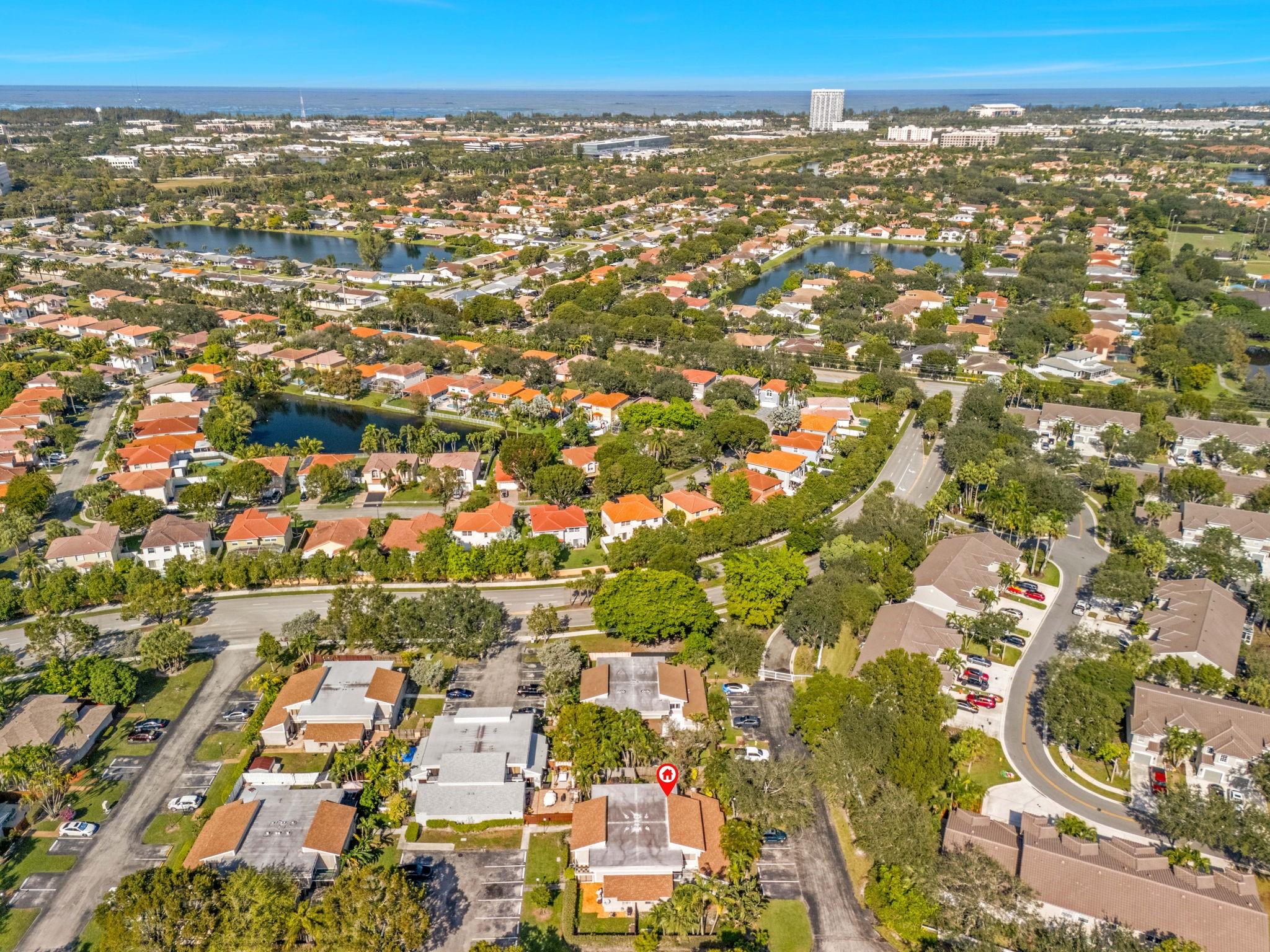 LAGO WEST CLUSTER HOMES - Residential