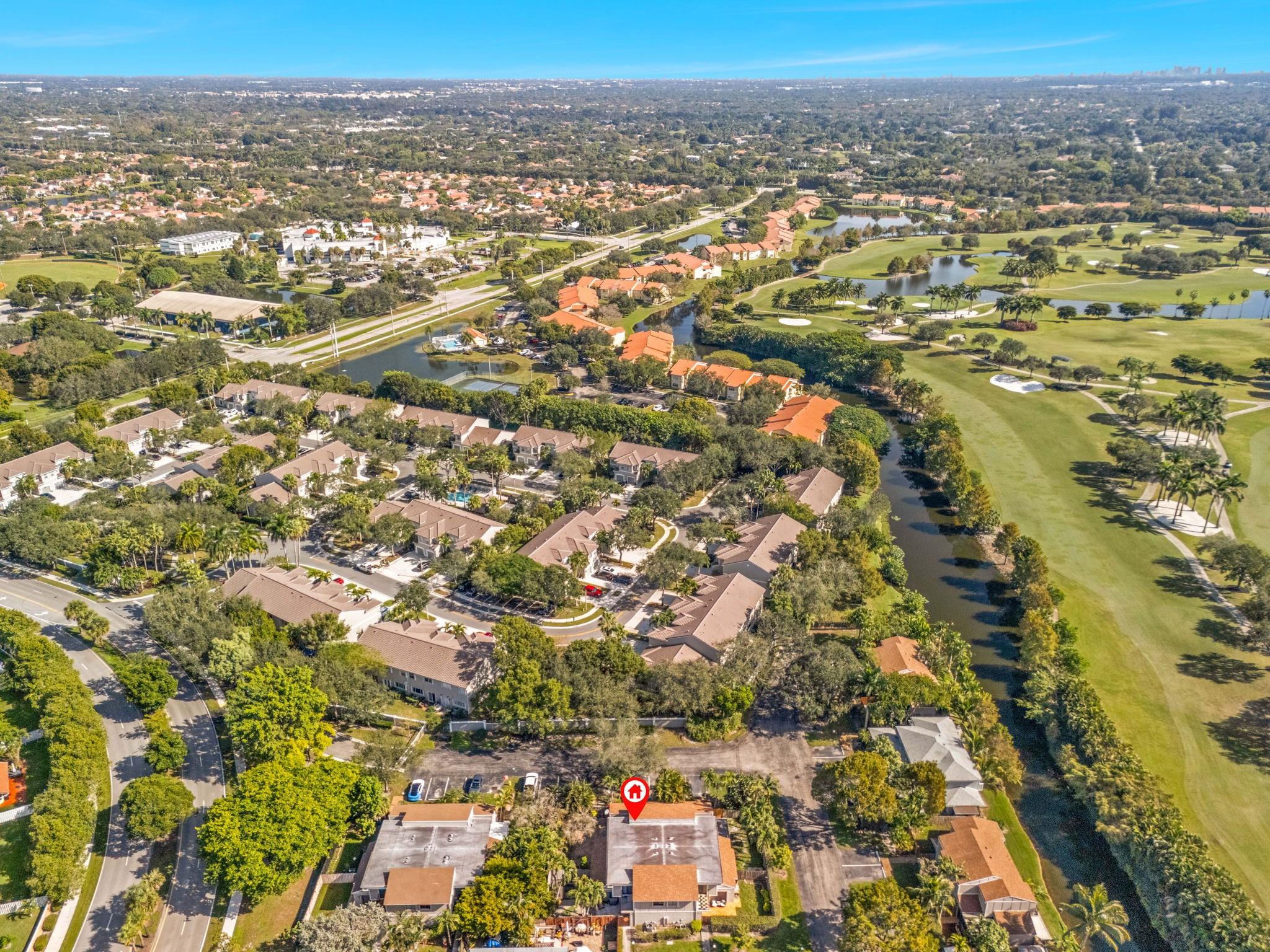 LAGO WEST CLUSTER HOMES - Residential