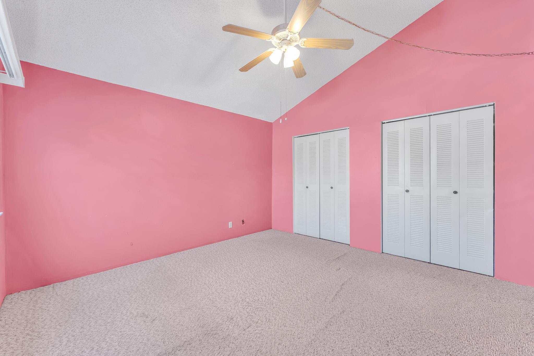 LAGO WEST CLUSTER HOMES - Residential